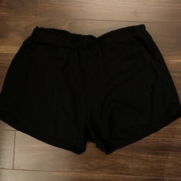 SHINESTAR | flowy black shorts - Picture 1 of 4
